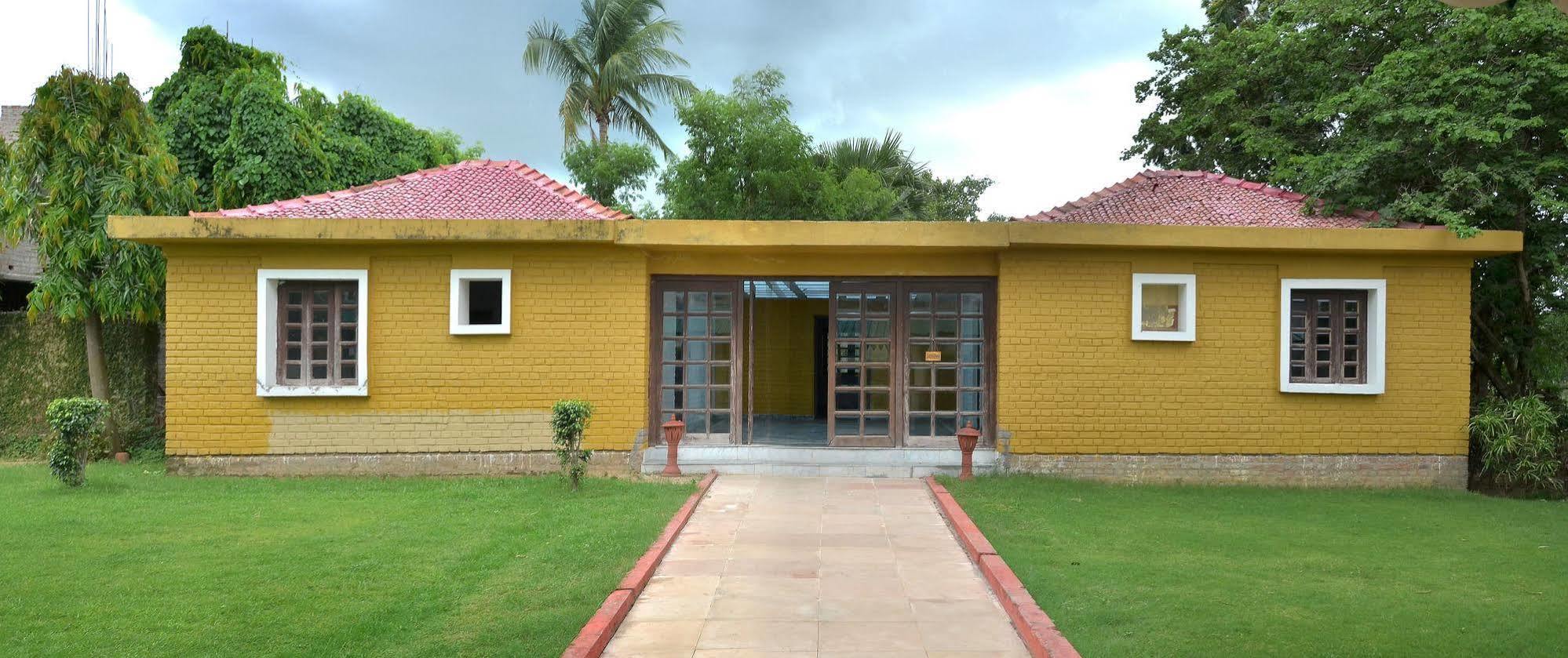 Regenta Camellia Resort And Spa Bolpur Exterior photo