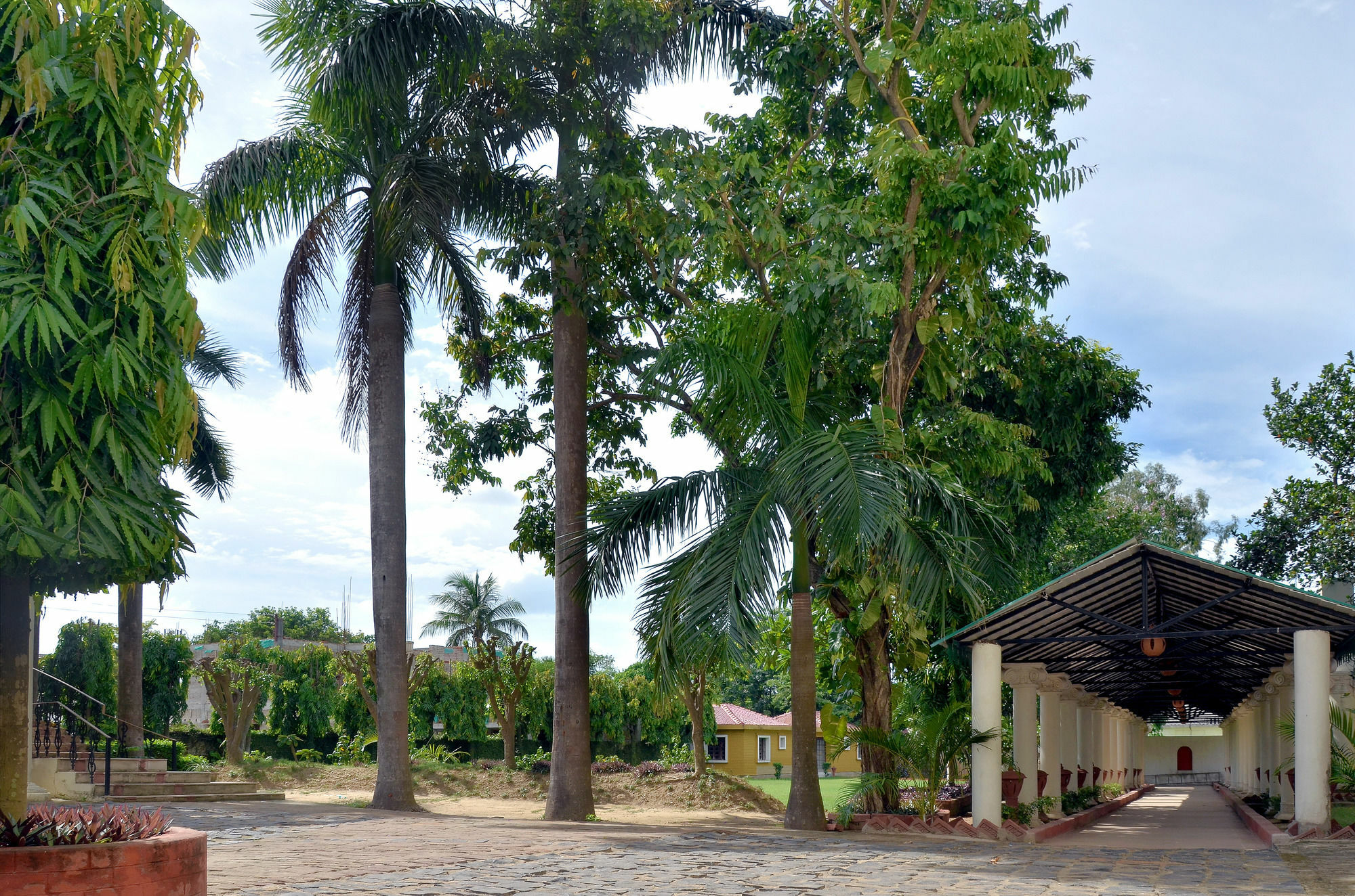 Regenta Camellia Resort And Spa Bolpur Exterior photo