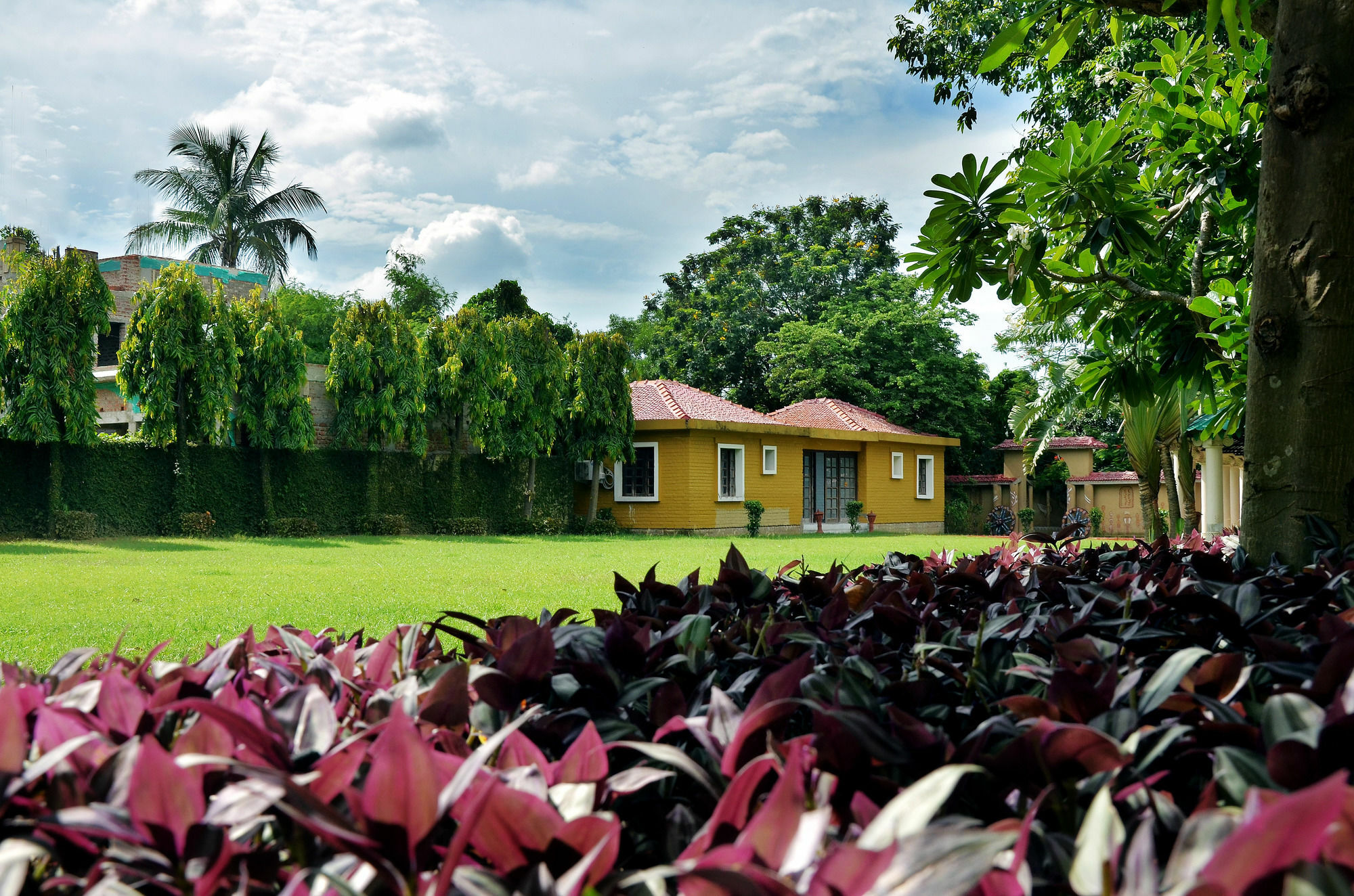 Regenta Camellia Resort And Spa Bolpur Exterior photo